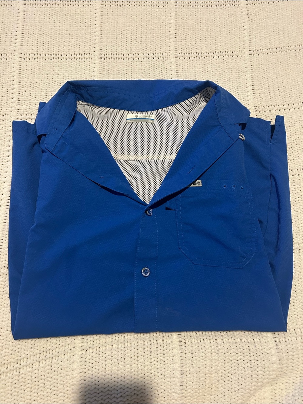 Columbia Men's Blue Short-Sleeve Performance Shirt